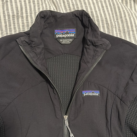 Patagonia Women’s Zip Up Jacket XS - Picture 4 of 8